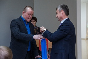 ����������-���������������